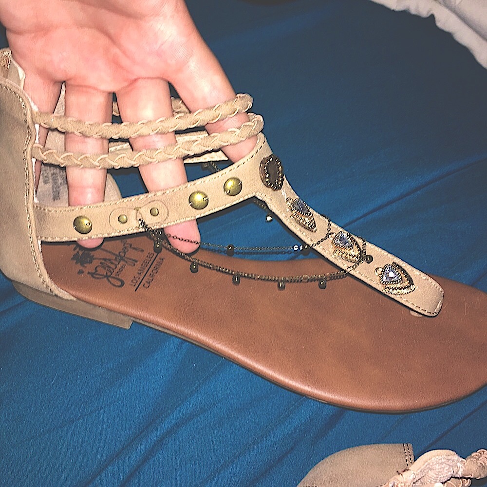 NEW boutique Sandals “fits size 10”
